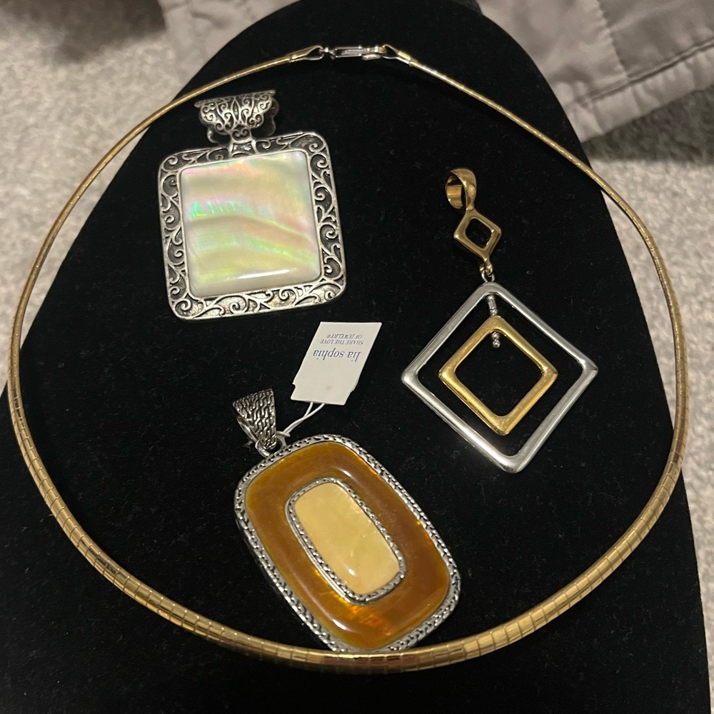 Lia Sophia “Trish” necklace, 17” and slides